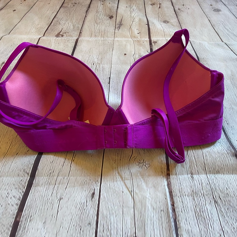 VS Pink bra - Picture 3 of 4